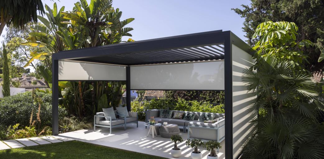 Image - Pergola B200XL avec screens - Pergolas bioclimatiques